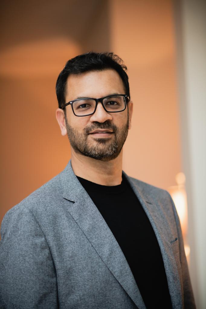 Dr. Yasir Noorani